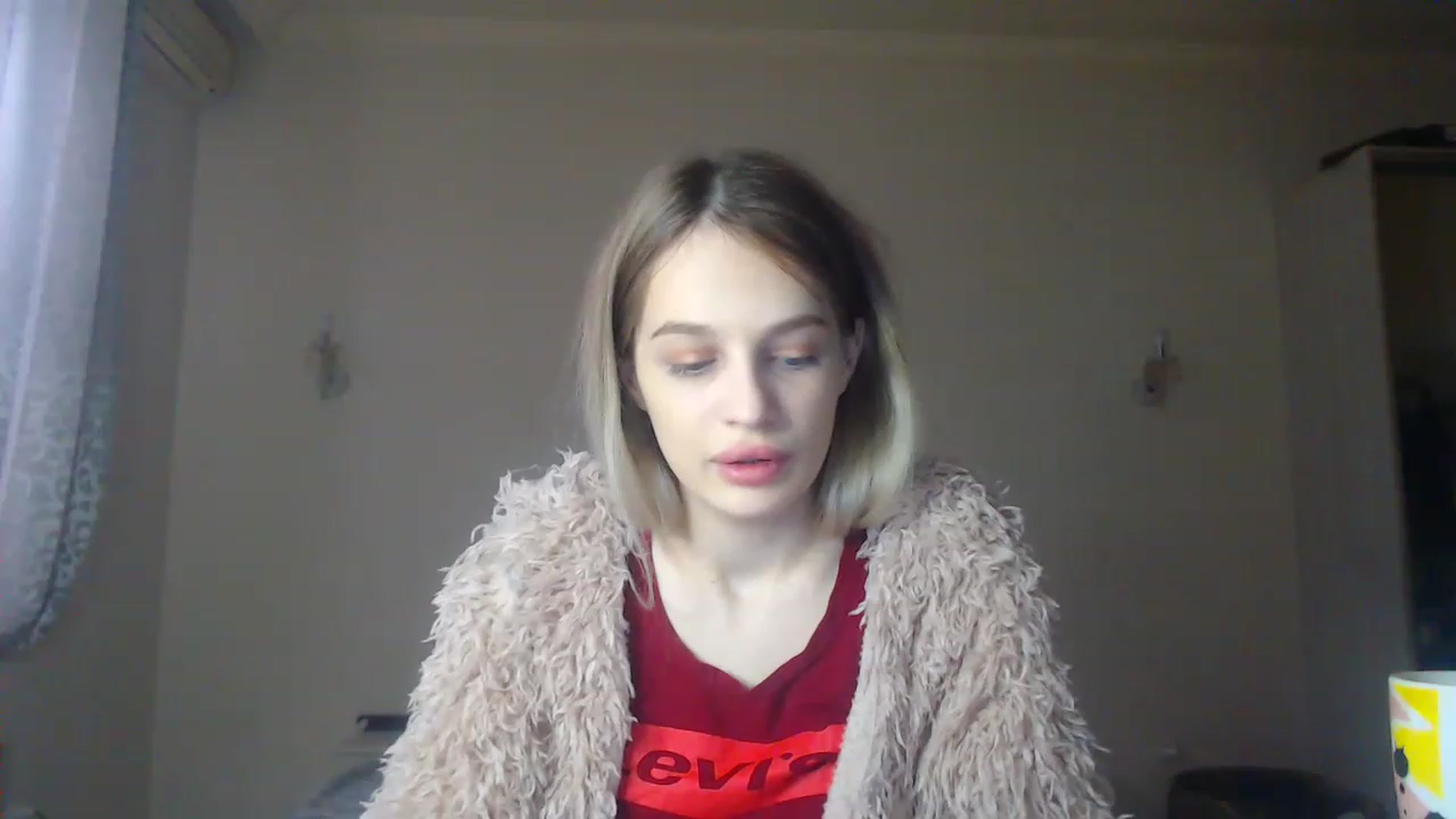 Gallery image thumbnail from Lola_vi's myfreecams stream on, 12/04/2022, 12:47 image 2 of 20