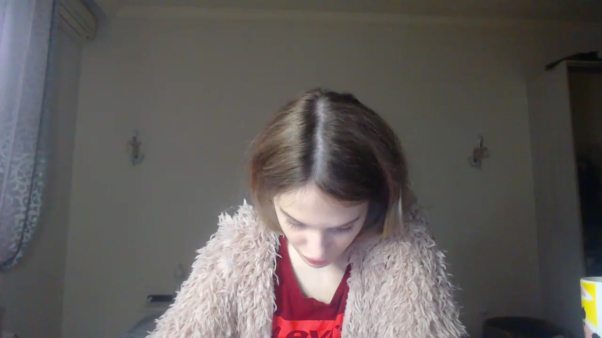 Gallery image thumbnail from Lola_vi's myfreecams stream on, 12/04/2022, 12:47 image 15 of 20