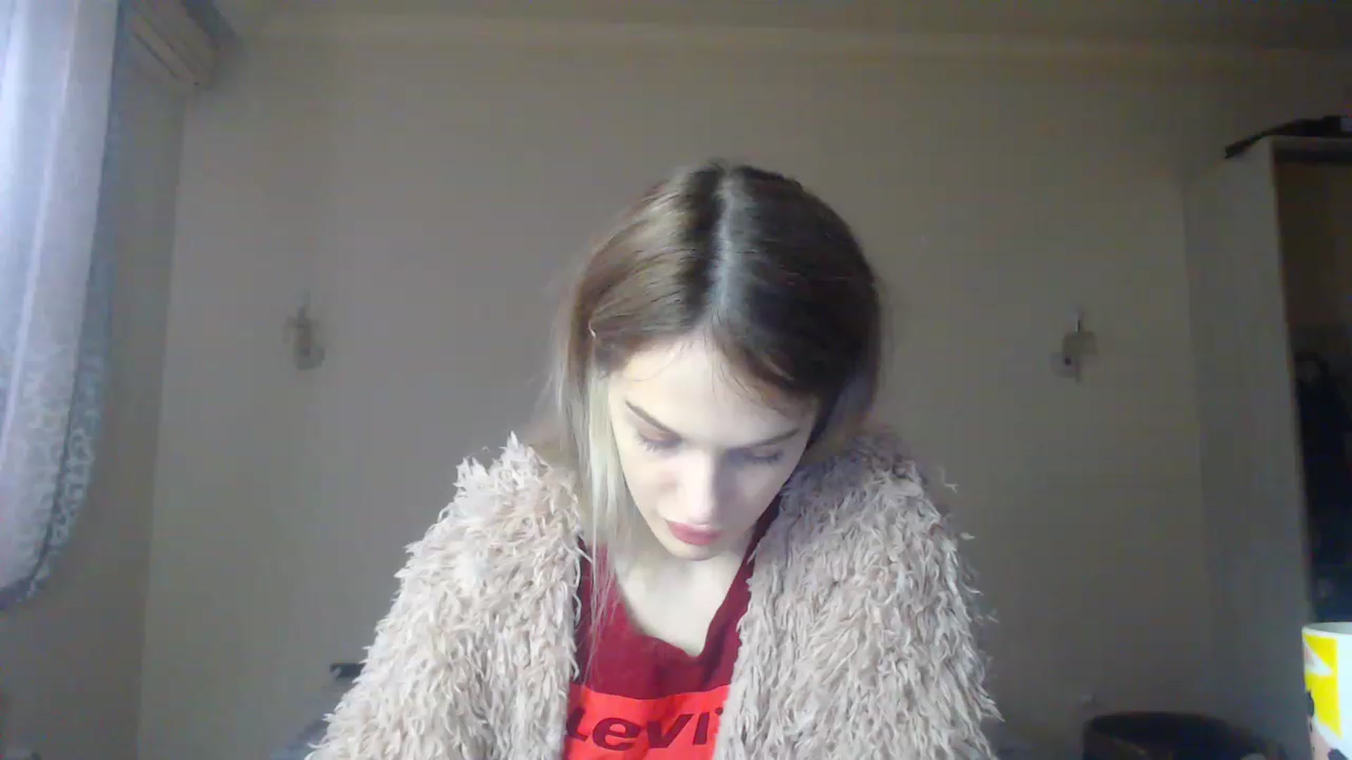 Gallery image thumbnail from Lola_vi's myfreecams stream on, 12/04/2022, 12:47 image 11 of 20