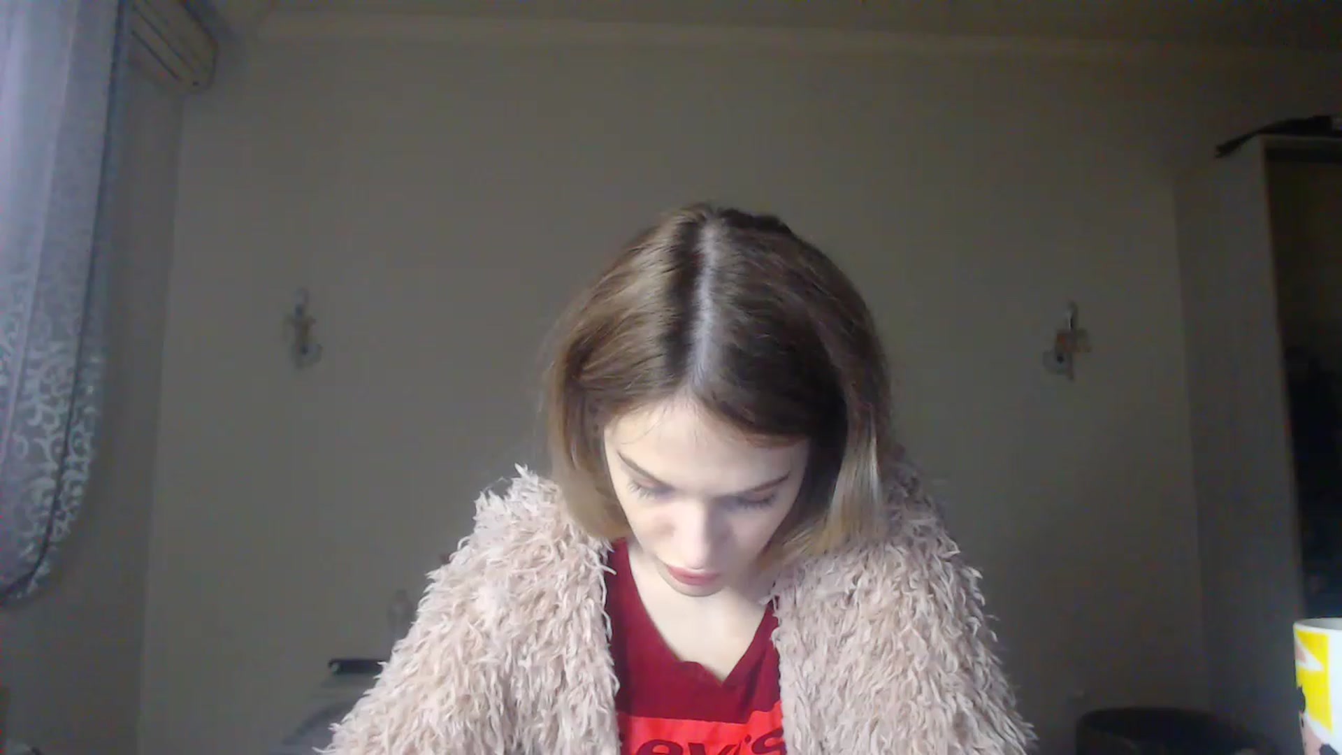 Gallery image thumbnail from Lola_vi's myfreecams stream on, 12/04/2022, 12:47 image 18 of 20
