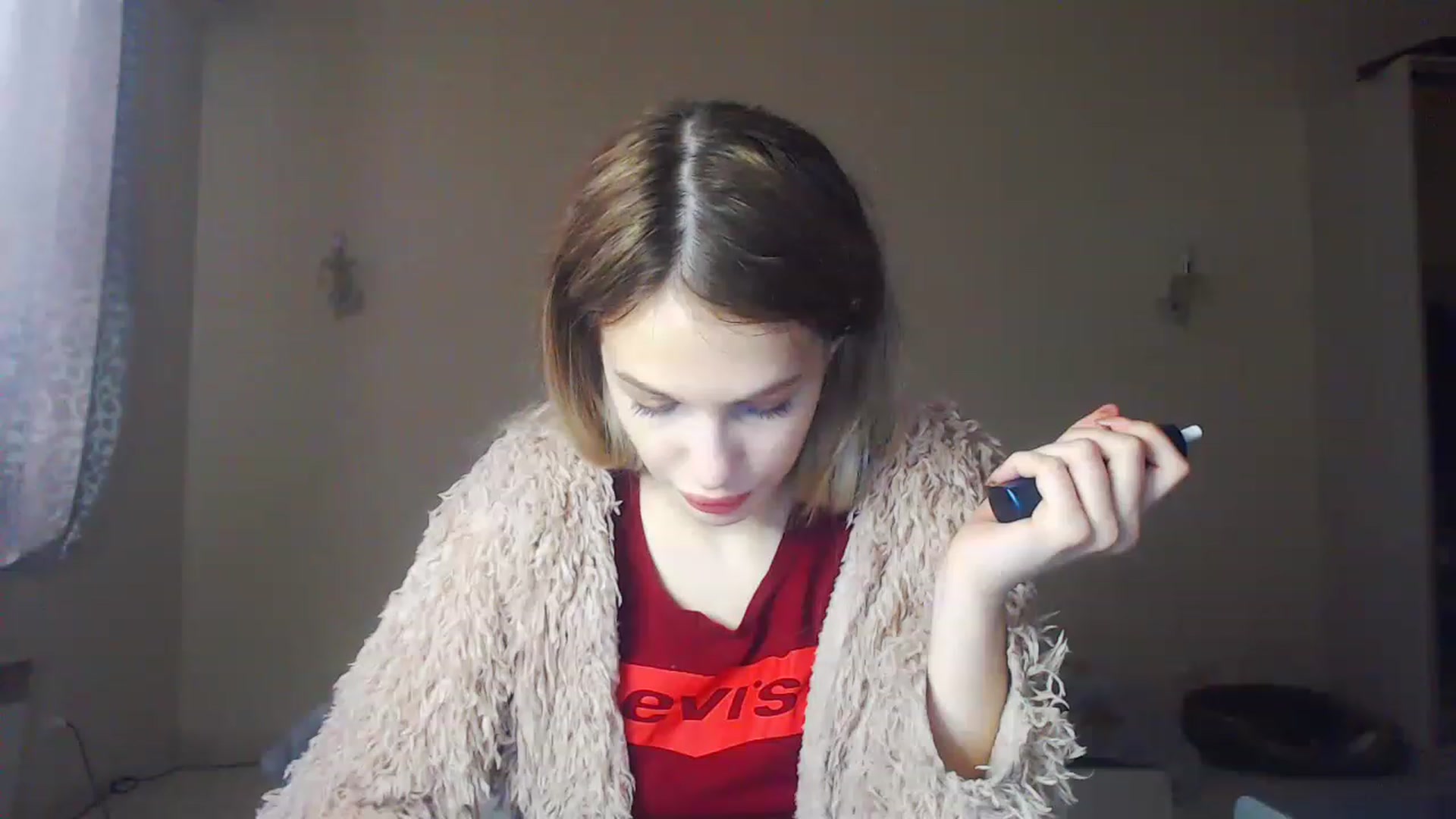 Gallery image thumbnail from Lola_vi's myfreecams stream on, 12/05/2022, 11:36 image 17 of 20