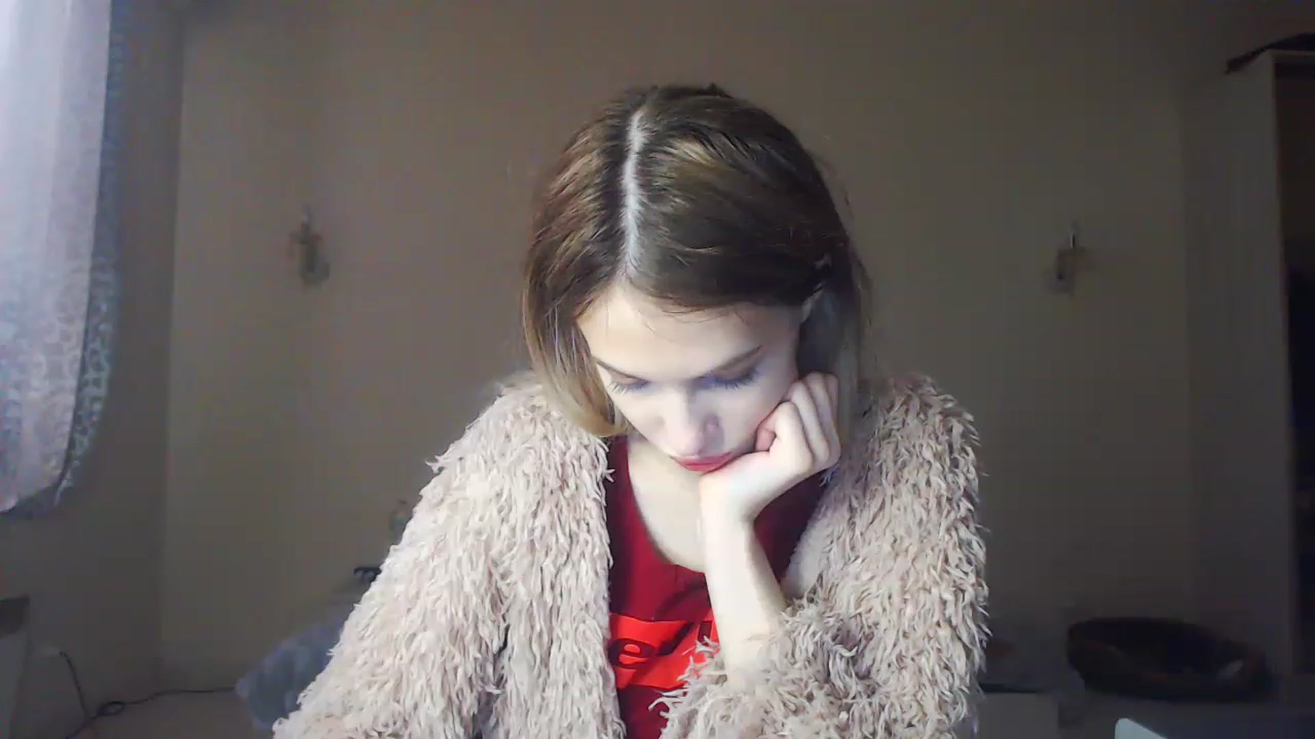 Gallery image thumbnail from Lola_vi's myfreecams stream on, 12/05/2022, 11:36 image 15 of 20