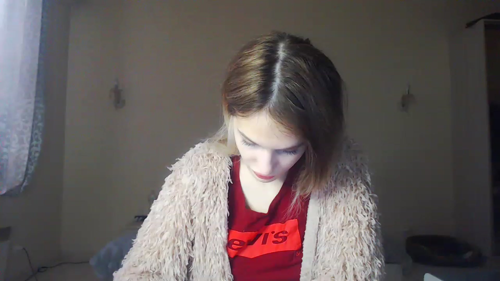 Gallery image thumbnail from Lola_vi's myfreecams stream on, 12/05/2022, 11:36 image 7 of 20