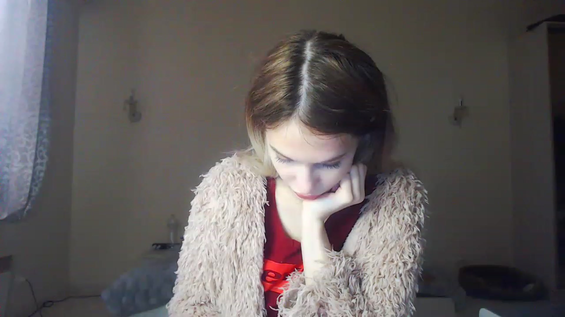 Gallery image thumbnail from Lola_vi's myfreecams stream on, 12/05/2022, 11:36 image 8 of 20