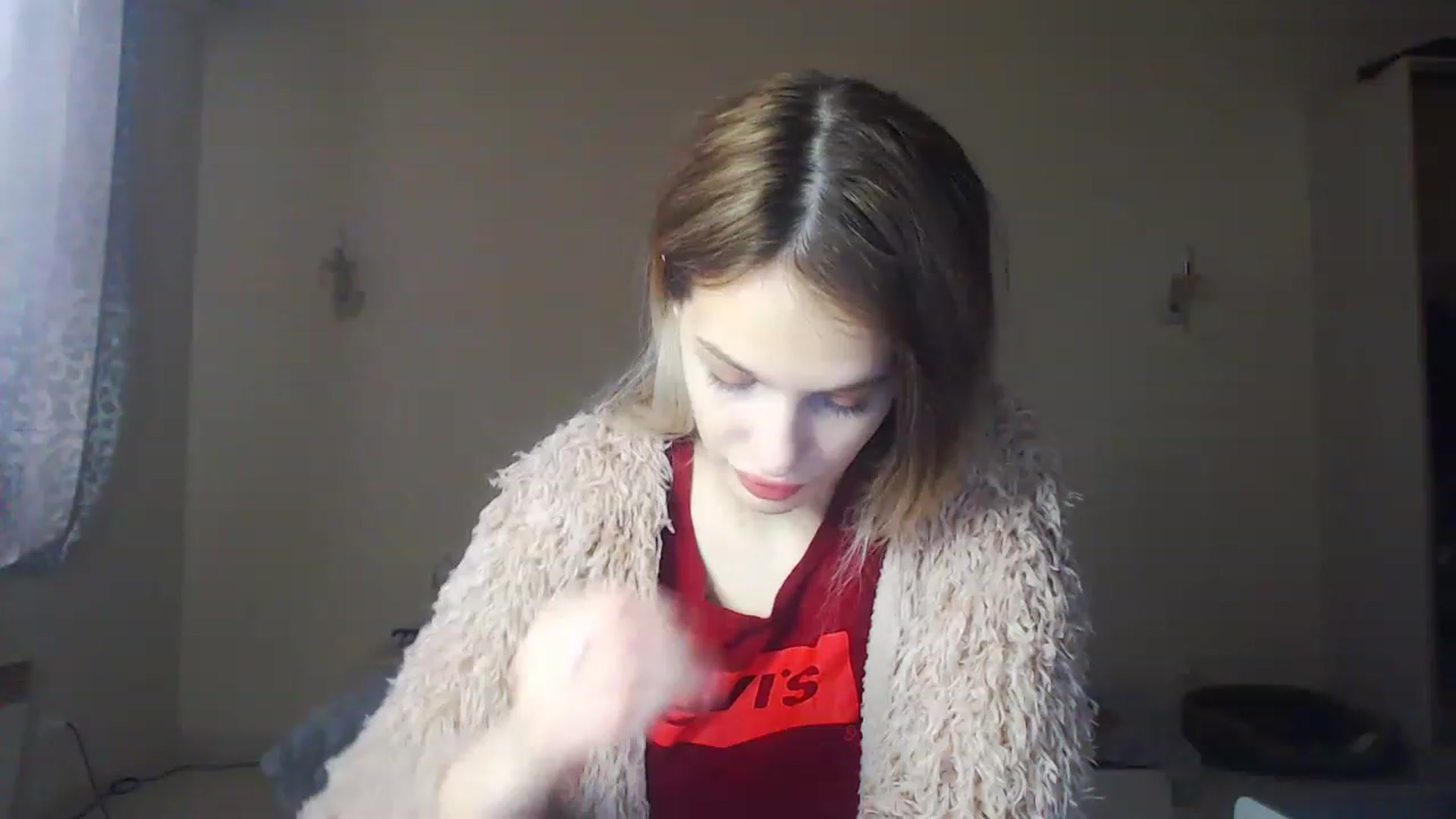 Gallery image thumbnail from Lola_vi's myfreecams stream on, 12/05/2022, 11:36 image 3 of 20