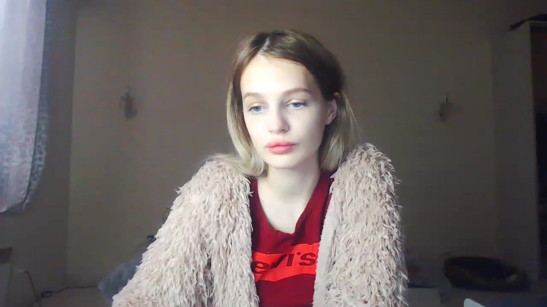 Gallery image thumbnail from Lola_vi's myfreecams stream on, 12/05/2022, 11:36 image 12 of 20