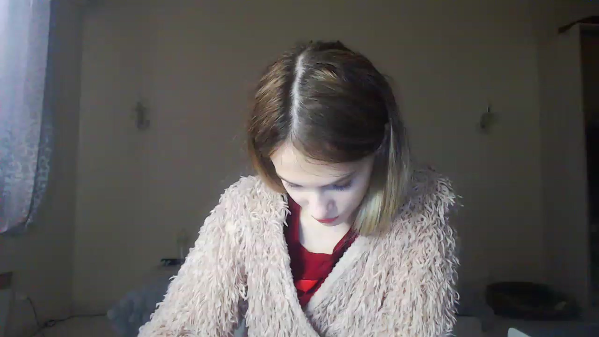 Gallery image thumbnail from Lola_vi's myfreecams stream on, 12/05/2022, 12:23 image 16 of 20