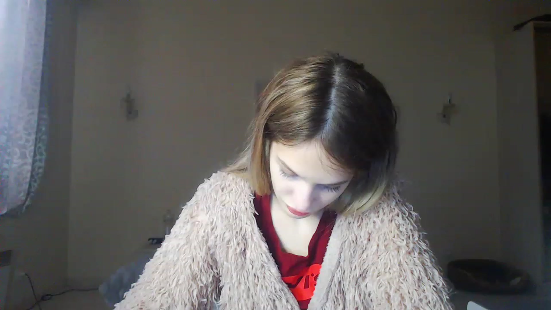 Gallery image thumbnail from Lola_vi's myfreecams stream on, 12/05/2022, 12:23 image 5 of 20