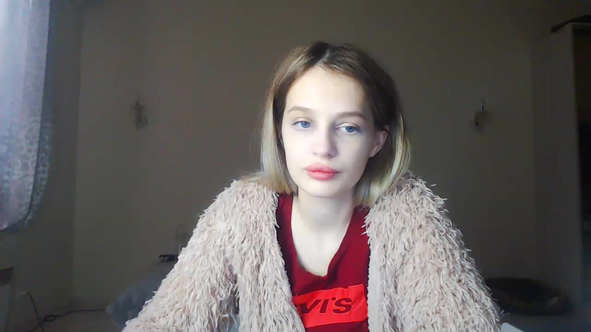 Gallery image thumbnail from Lola_vi's myfreecams stream on, 12/05/2022, 12:23 image 2 of 20