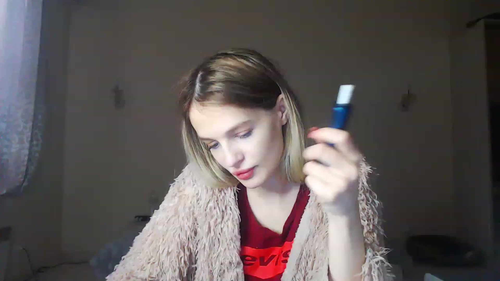 Gallery image thumbnail from Lola_vi's myfreecams stream on, 12/05/2022, 12:23 image 11 of 20
