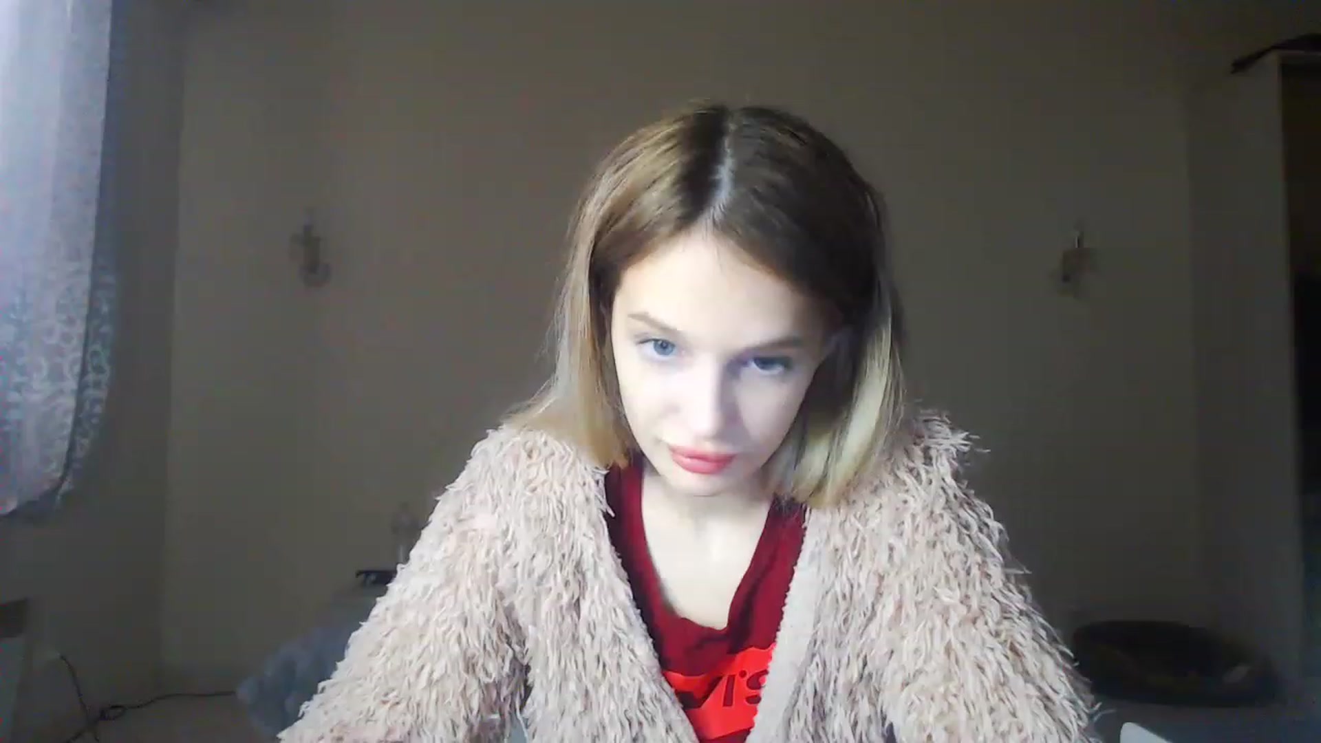 Gallery image thumbnail from Lola_vi's myfreecams stream on, 12/05/2022, 12:23 image 7 of 20