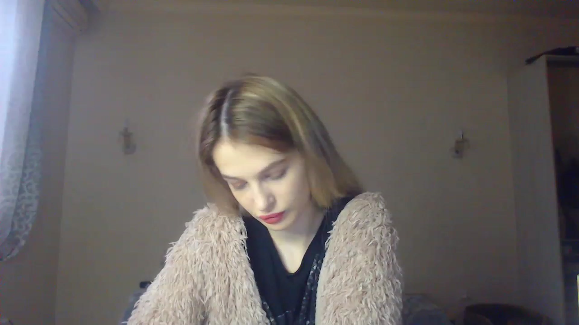 Gallery image thumbnail from Lola_vi's myfreecams stream on, 12/09/2022, 12:36 image 20 of 20