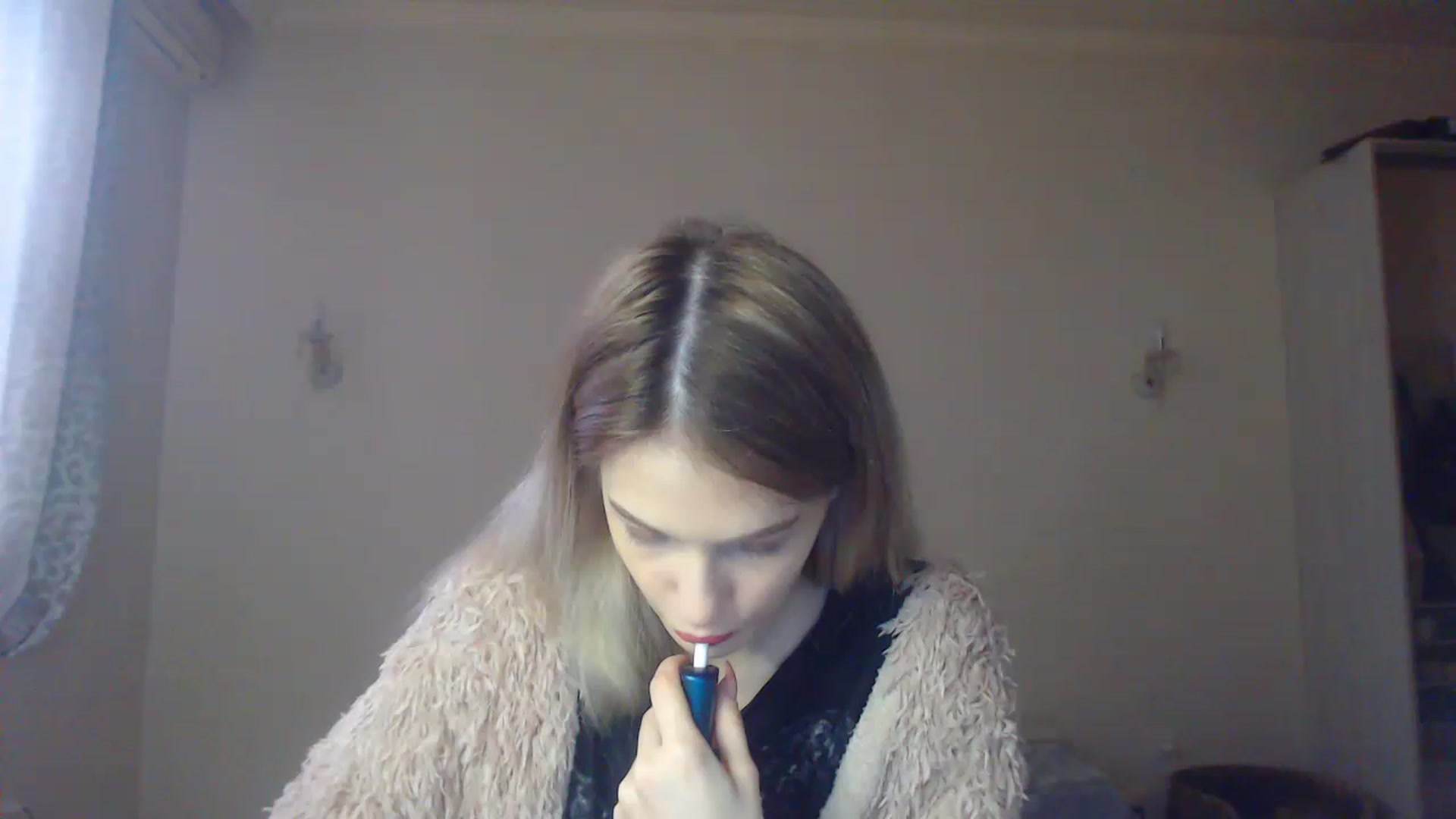 Gallery image thumbnail from Lola_vi's myfreecams stream on, 12/09/2022, 12:36 image 19 of 20