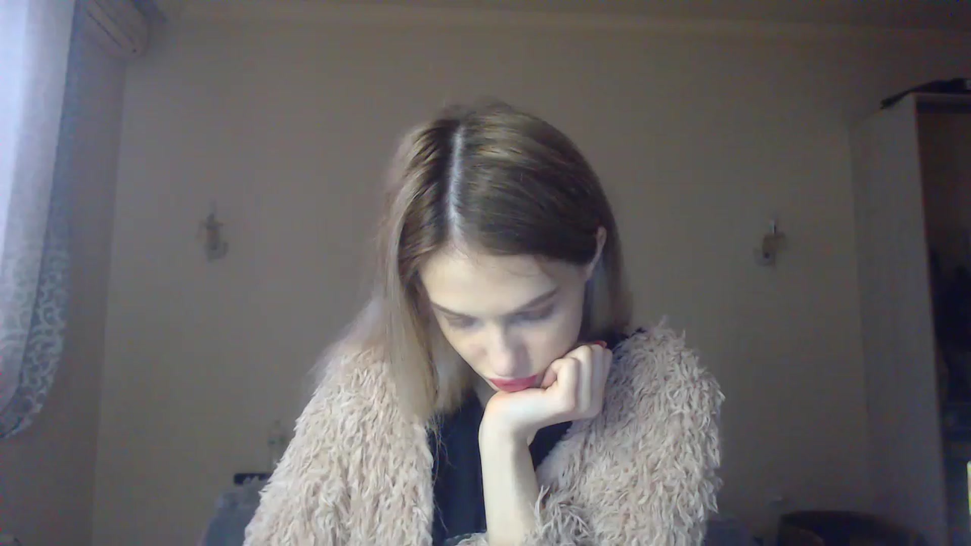 Gallery image thumbnail from Lola_vi's myfreecams stream on, 12/09/2022, 13:02 image 3 of 20