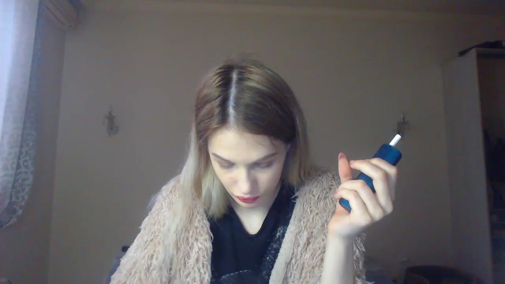 Gallery image thumbnail from Lola_vi's myfreecams stream on, 12/09/2022, 13:02 image 13 of 20