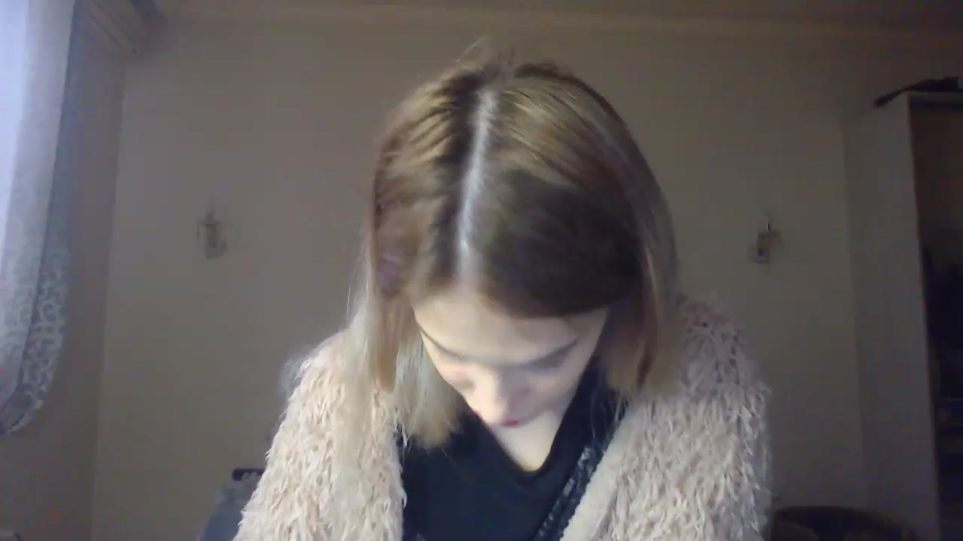 Gallery image thumbnail from Lola_vi's myfreecams stream on, 12/09/2022, 13:02 image 18 of 20
