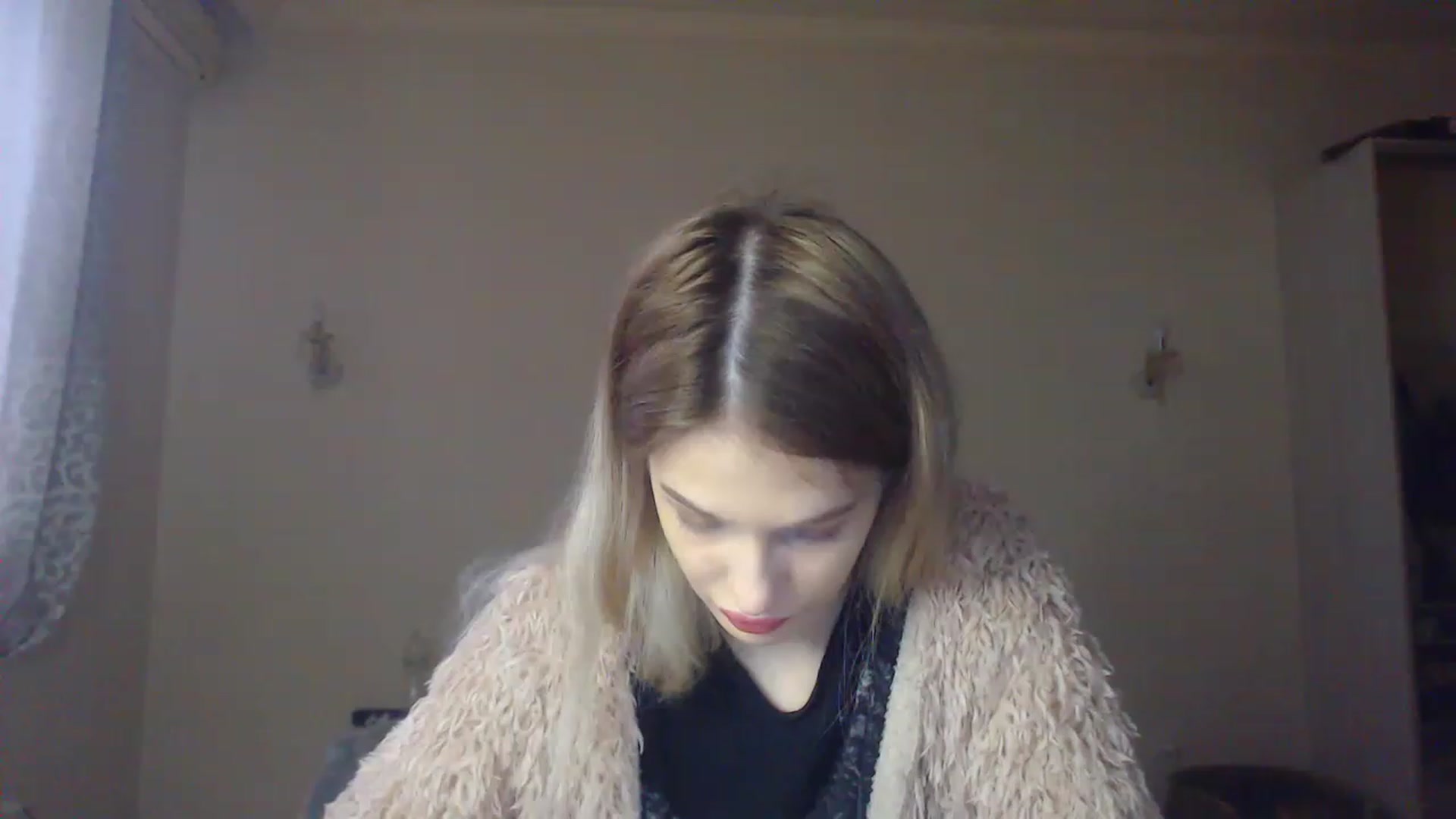 Gallery image thumbnail from Lola_vi's myfreecams stream on, 12/09/2022, 13:02 image 19 of 20