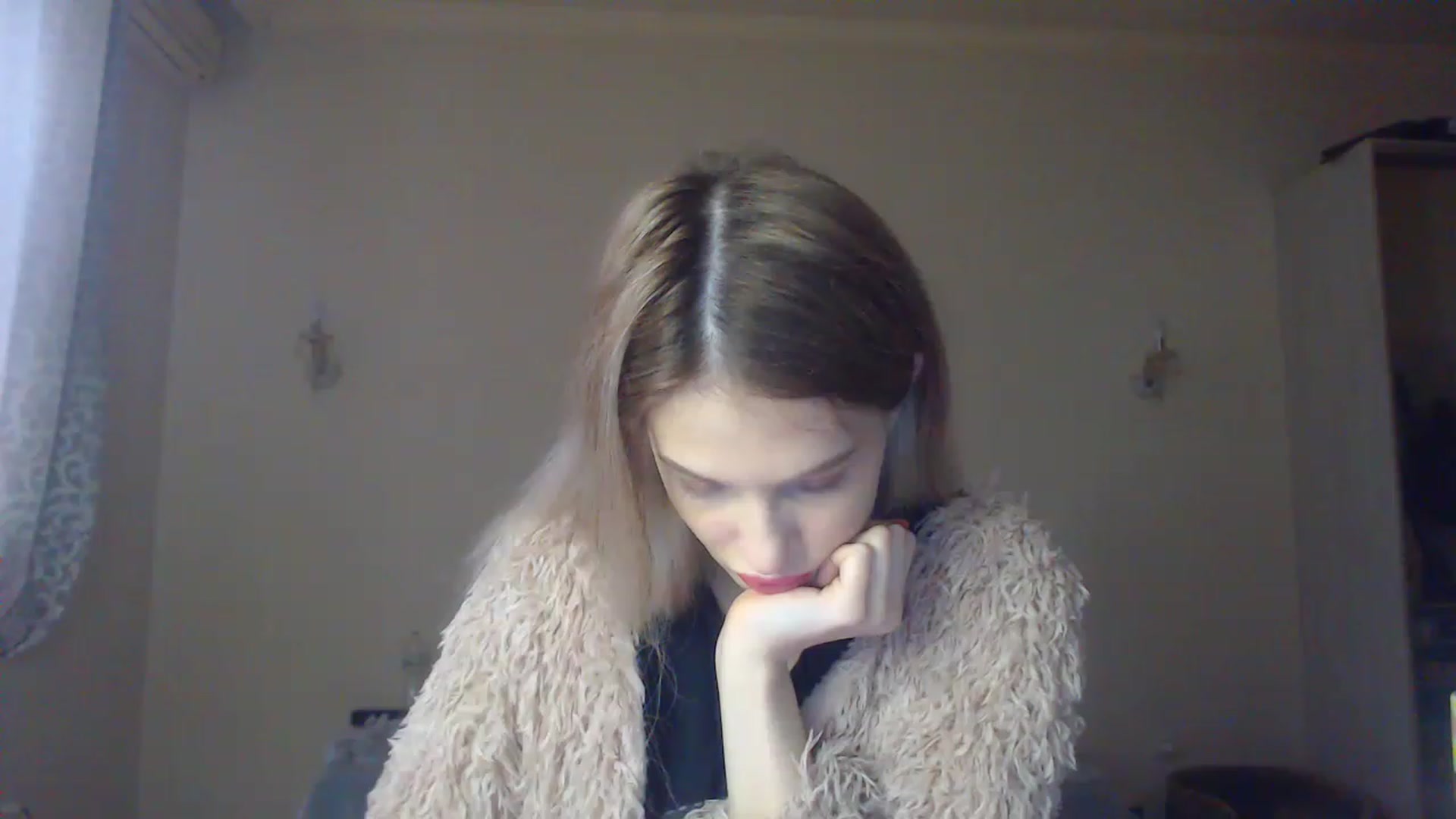 Gallery image thumbnail from Lola_vi's myfreecams stream on, 12/09/2022, 13:02 image 4 of 20