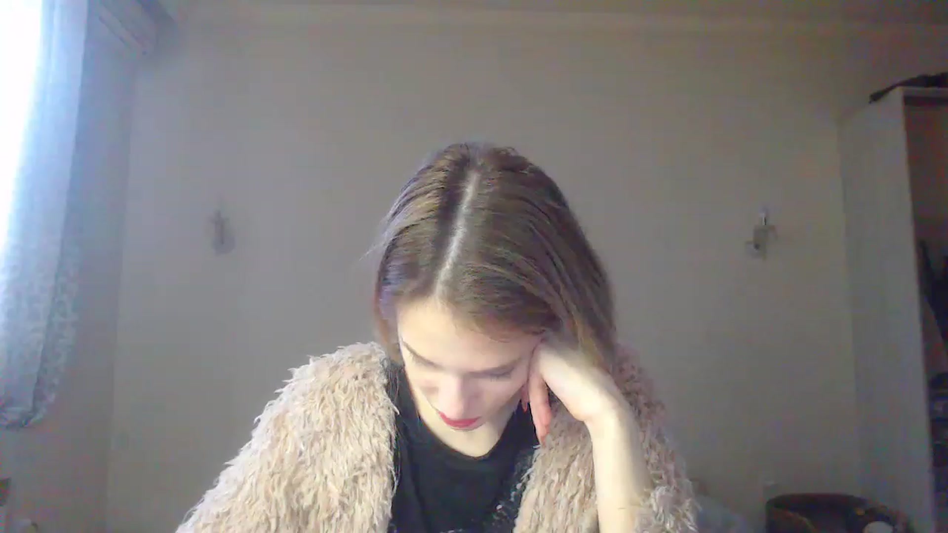 Gallery image thumbnail from Lola_vi's myfreecams stream on, 12/12/2022, 12:02 image 20 of 20