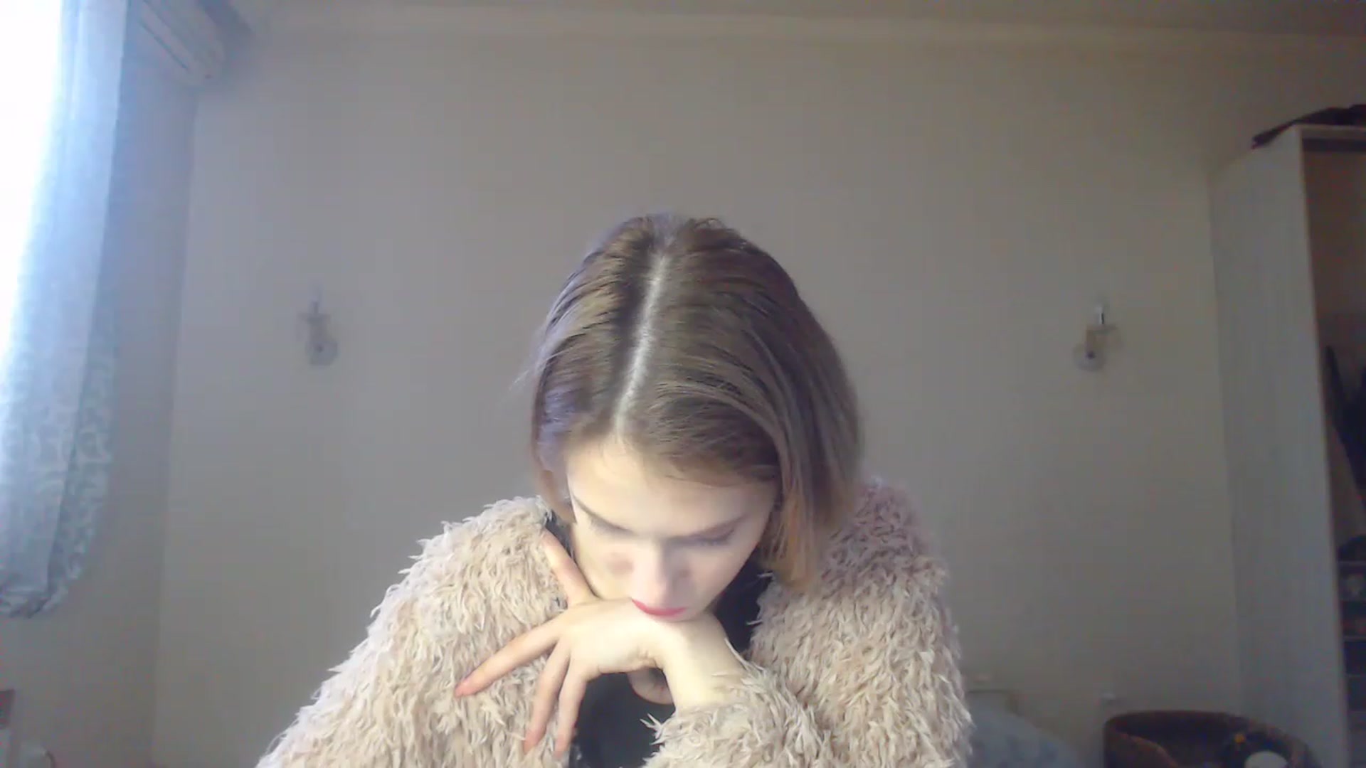 Gallery image thumbnail from Lola_vi's myfreecams stream on, 12/12/2022, 12:02 image 19 of 20