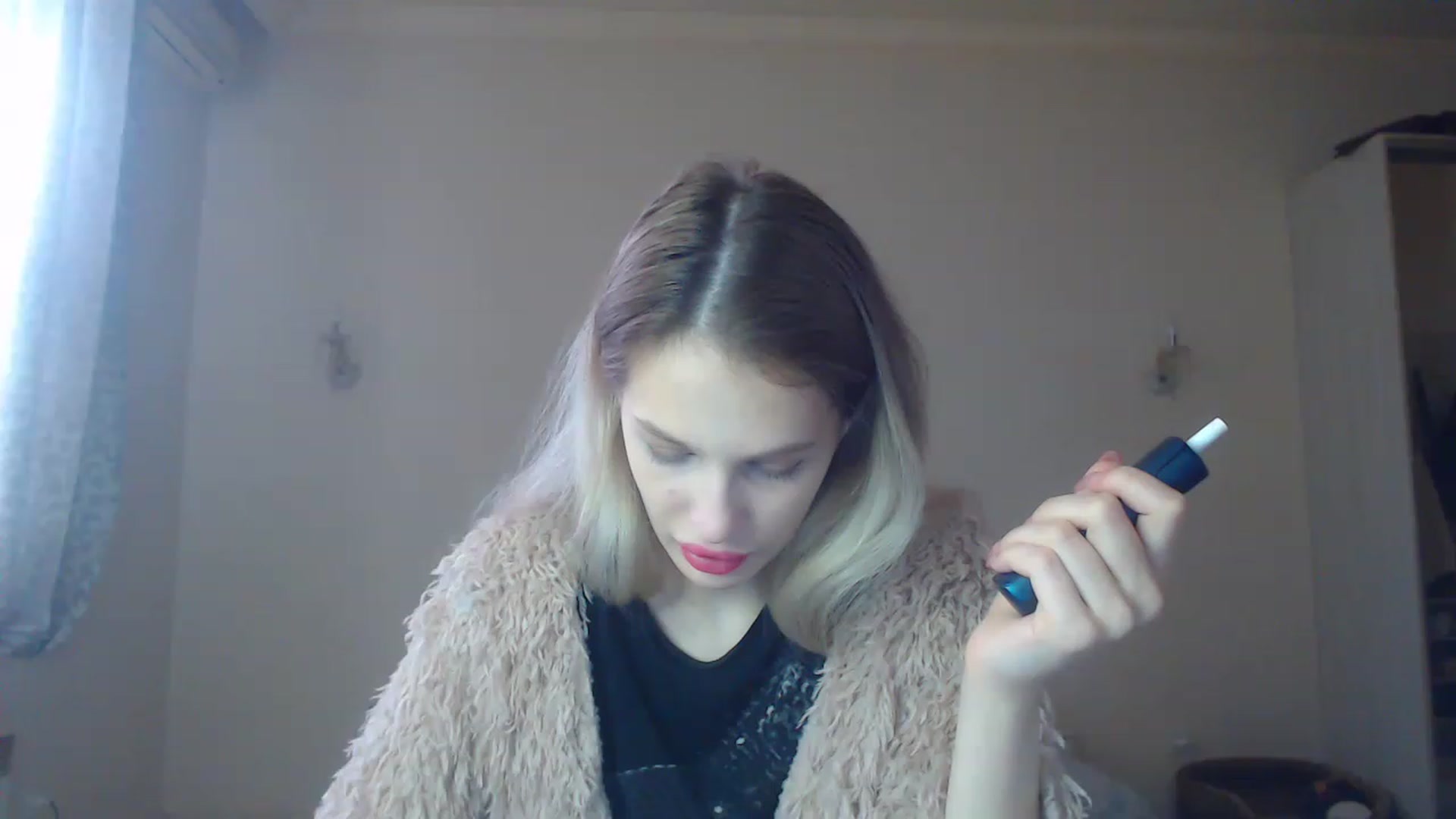Gallery image thumbnail from Lola_vi's myfreecams stream on, 12/12/2022, 12:02 image 4 of 20