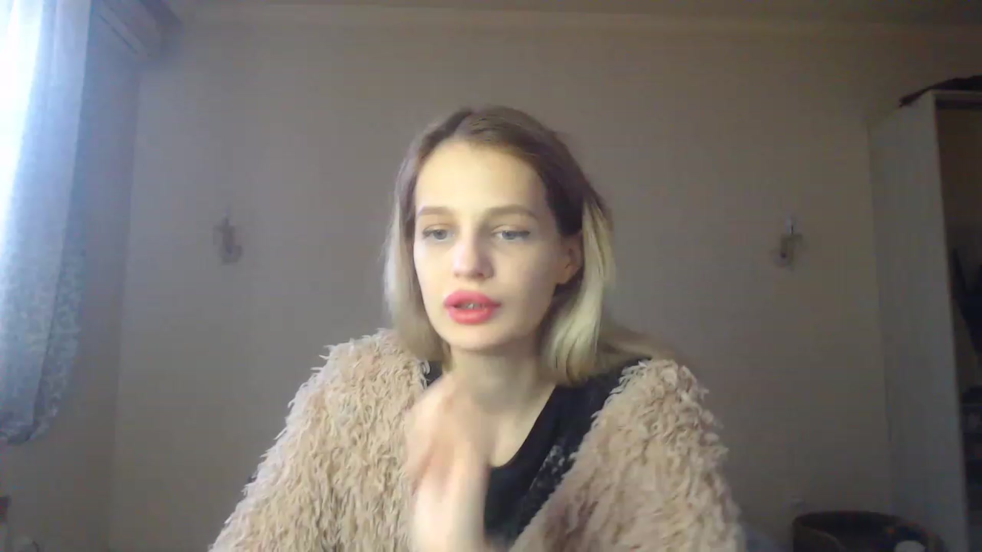 Gallery image thumbnail from Lola_vi's myfreecams stream on, 12/12/2022, 12:45 image 5 of 20