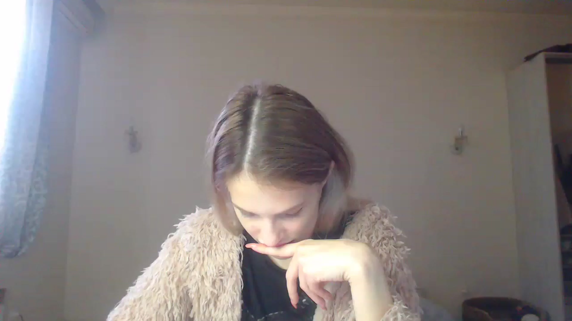 Gallery image thumbnail from Lola_vi's myfreecams stream on, 12/12/2022, 12:45 image 4 of 20