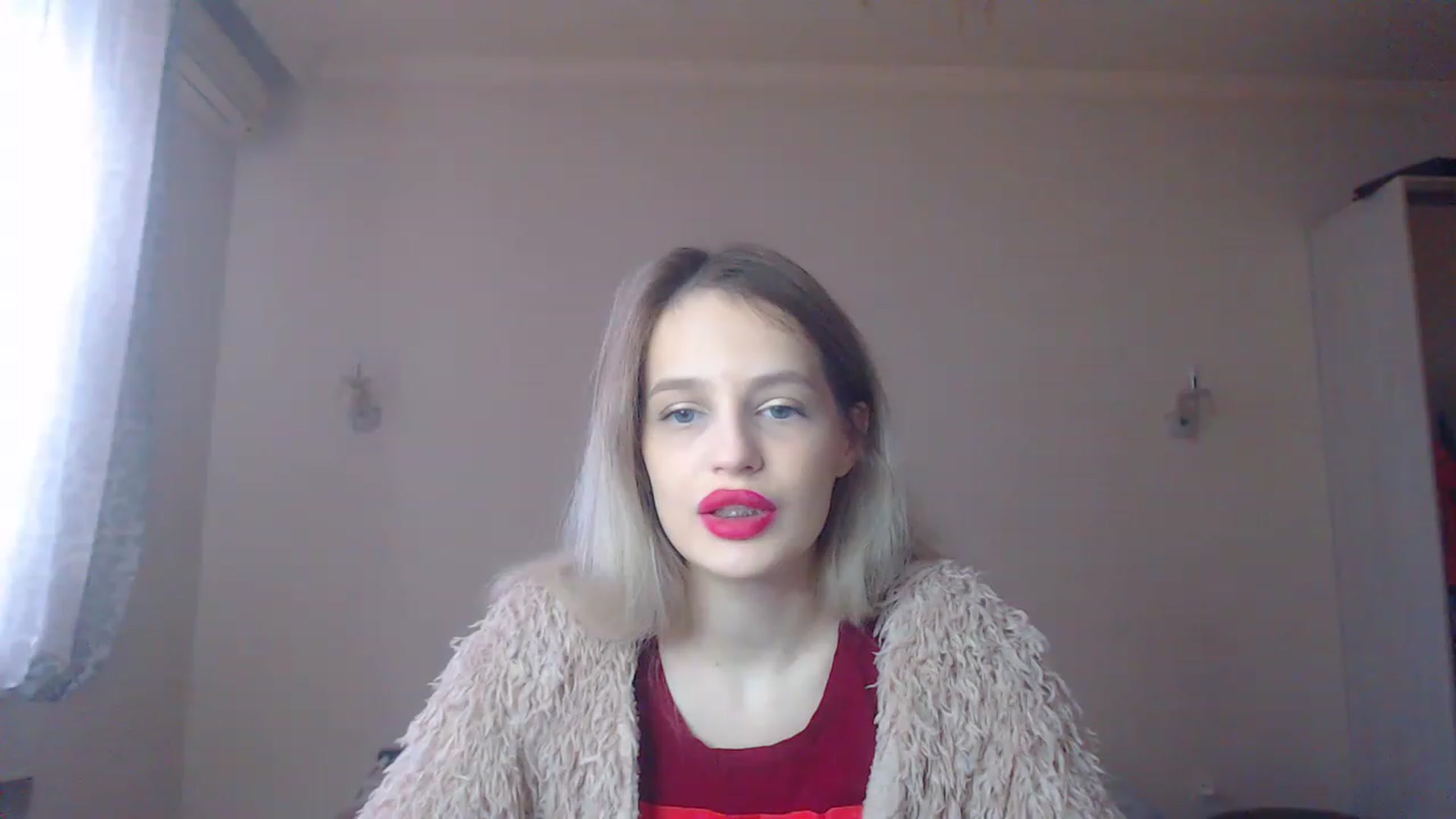 Gallery image thumbnail from Lola_vi's myfreecams stream on, 12/17/2022, 11:13 image 3 of 20
