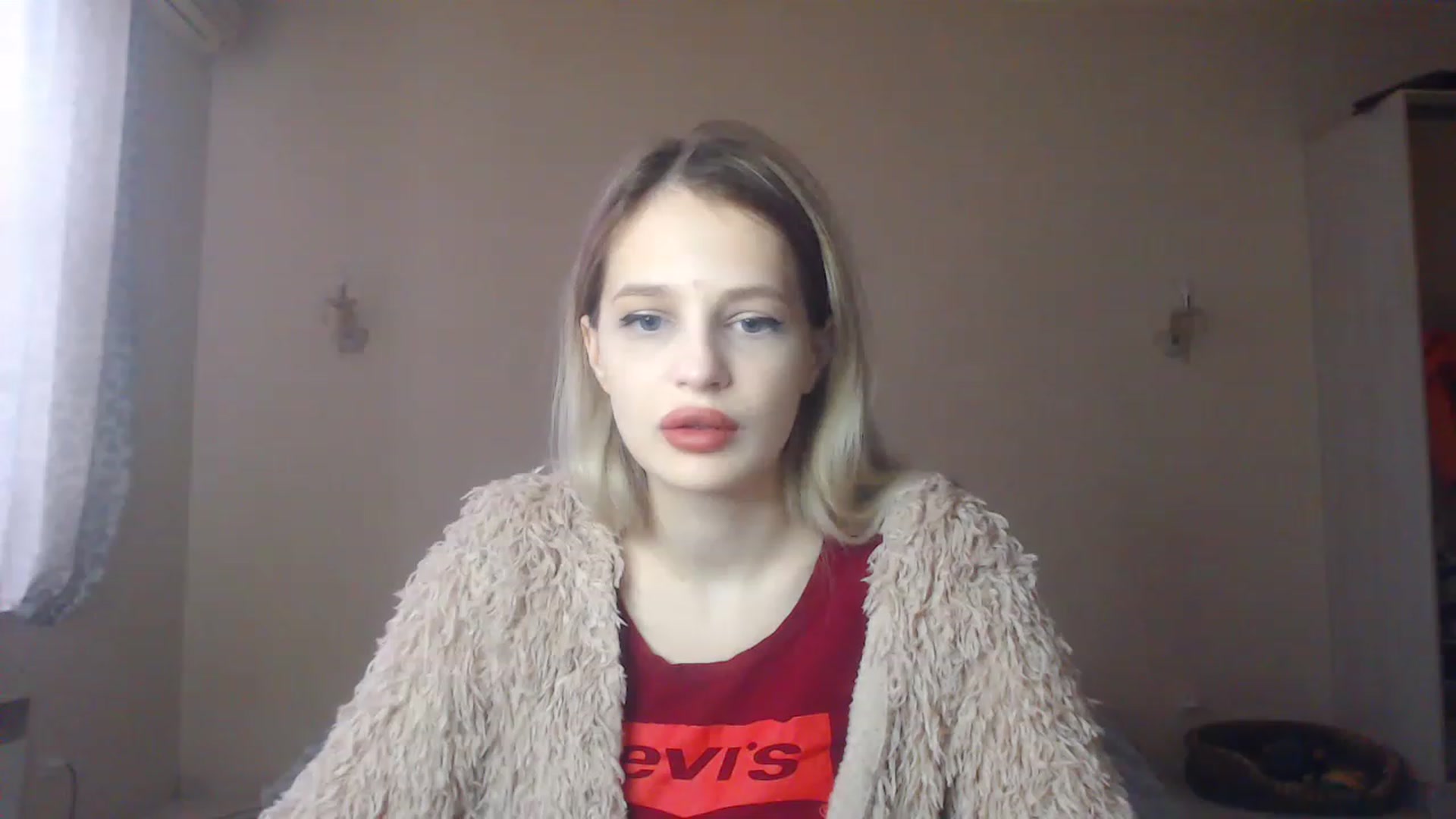 Gallery image thumbnail from Lola_vi's myfreecams stream on, 12/18/2022, 12:13 image 3 of 20