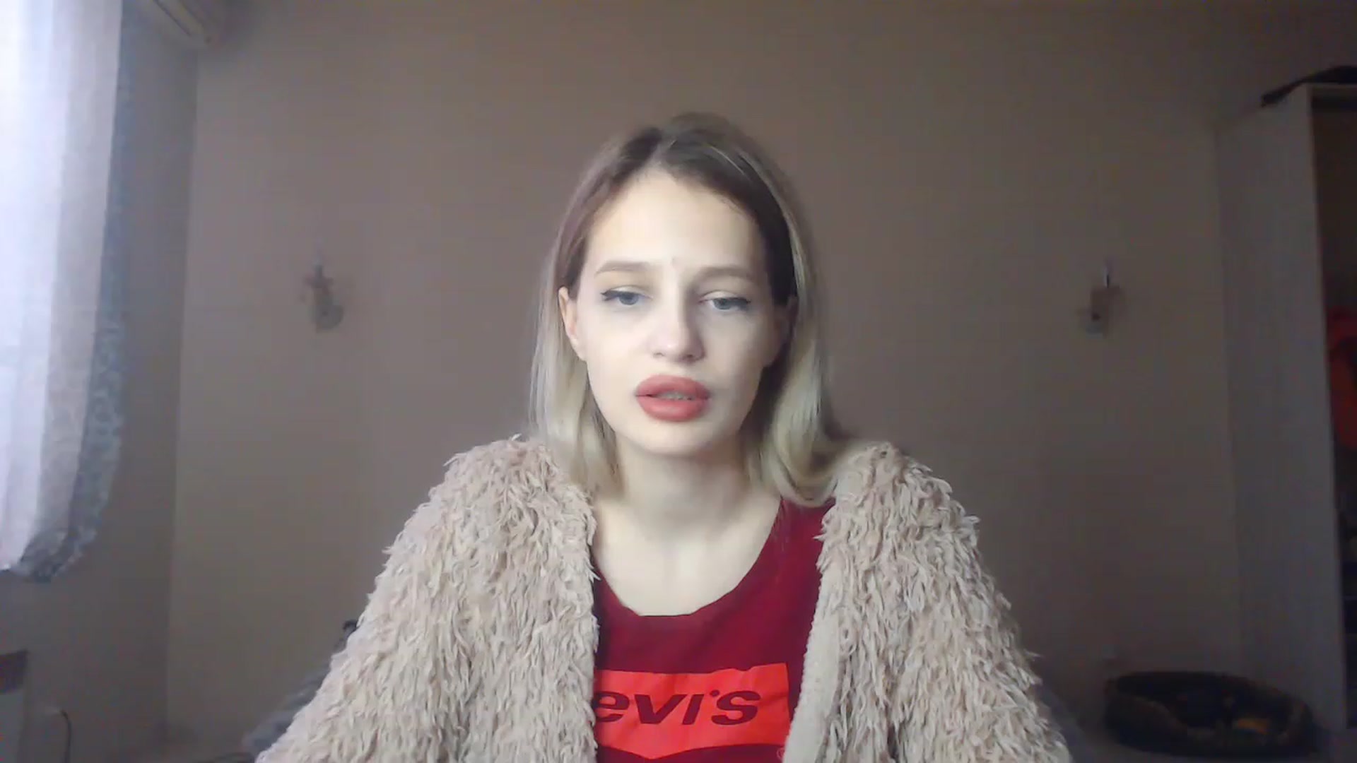 Gallery image thumbnail from Lola_vi's myfreecams stream on, 12/18/2022, 12:13 image 5 of 20