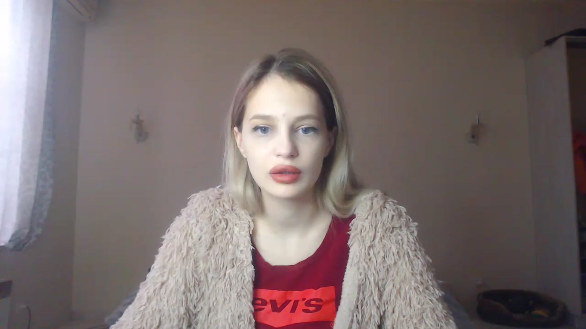 Gallery image thumbnail from Lola_vi's myfreecams stream on, 12/18/2022, 12:13 image 2 of 20