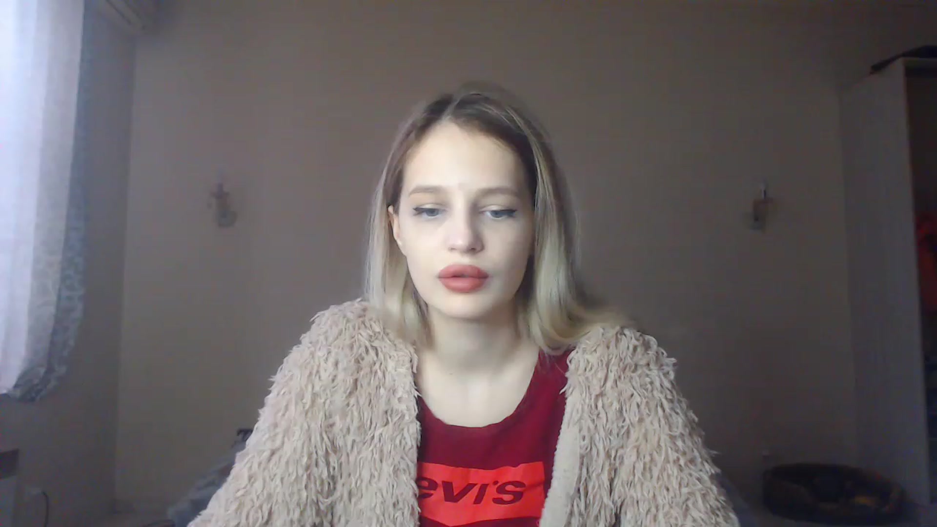 Gallery image thumbnail from Lola_vi's myfreecams stream on, 12/18/2022, 12:13 image 13 of 20