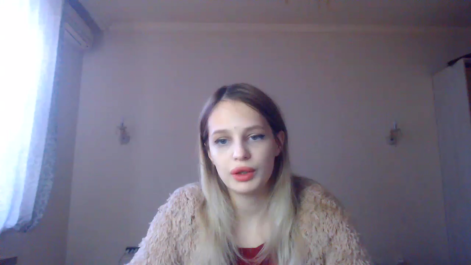 Gallery image thumbnail from Lola_vi's myfreecams stream on, 12/19/2022, 12:43 image 20 of 20