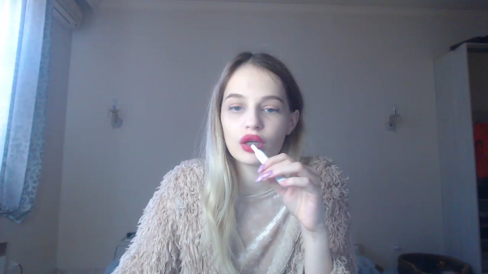 Gallery image thumbnail from Lola_vi's myfreecams stream on, 01/02/2023, 11:47 image 13 of 20