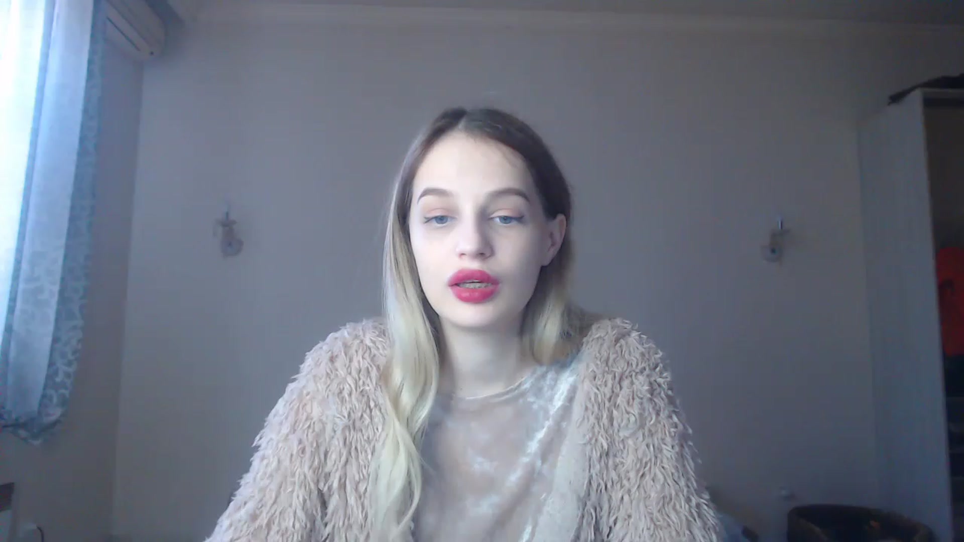 Gallery image thumbnail from Lola_vi's myfreecams stream on, 01/02/2023, 11:47 image 6 of 20