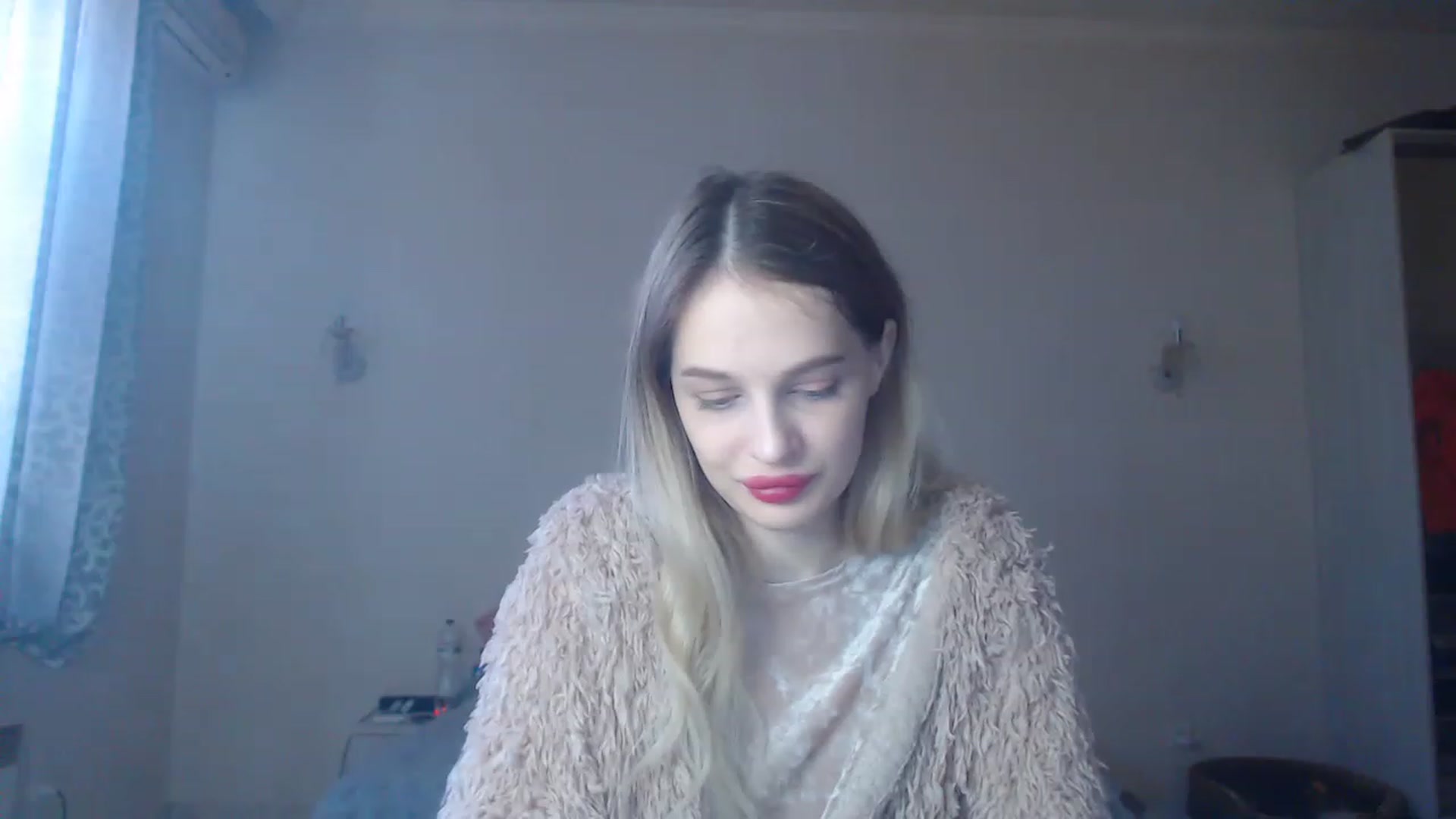 Gallery image thumbnail from Lola_vi's myfreecams stream on, 01/02/2023, 11:47 image 15 of 20