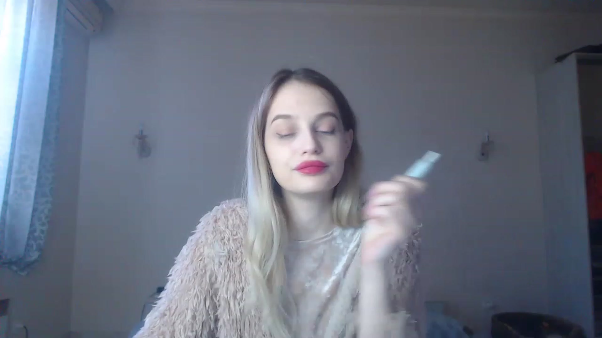 Gallery image thumbnail from Lola_vi's myfreecams stream on, 01/02/2023, 11:47 image 14 of 20