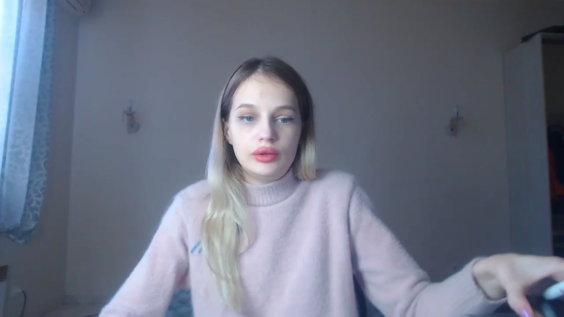 Gallery image thumbnail from Lola_vi's myfreecams stream on, 01/03/2023, 11:46 image 20 of 20
