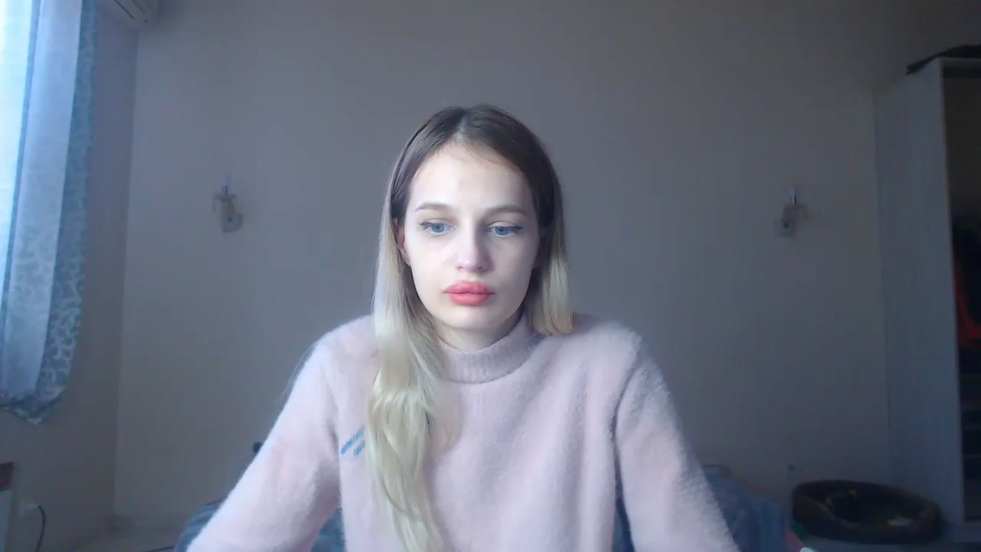 Gallery image thumbnail from Lola_vi's myfreecams stream on, 01/03/2023, 11:46 image 19 of 20