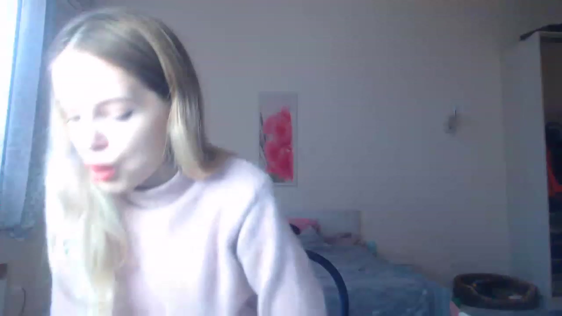 Gallery image thumbnail from Lola_vi's myfreecams stream on, 01/03/2023, 12:06 image 1 of 20