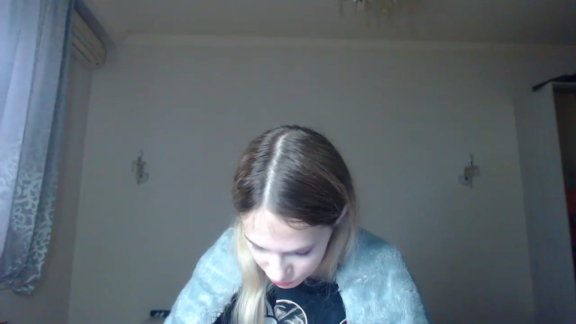 Gallery image thumbnail from Lola_vi's myfreecams stream on, 01/07/2023, 12:10 image 17 of 20