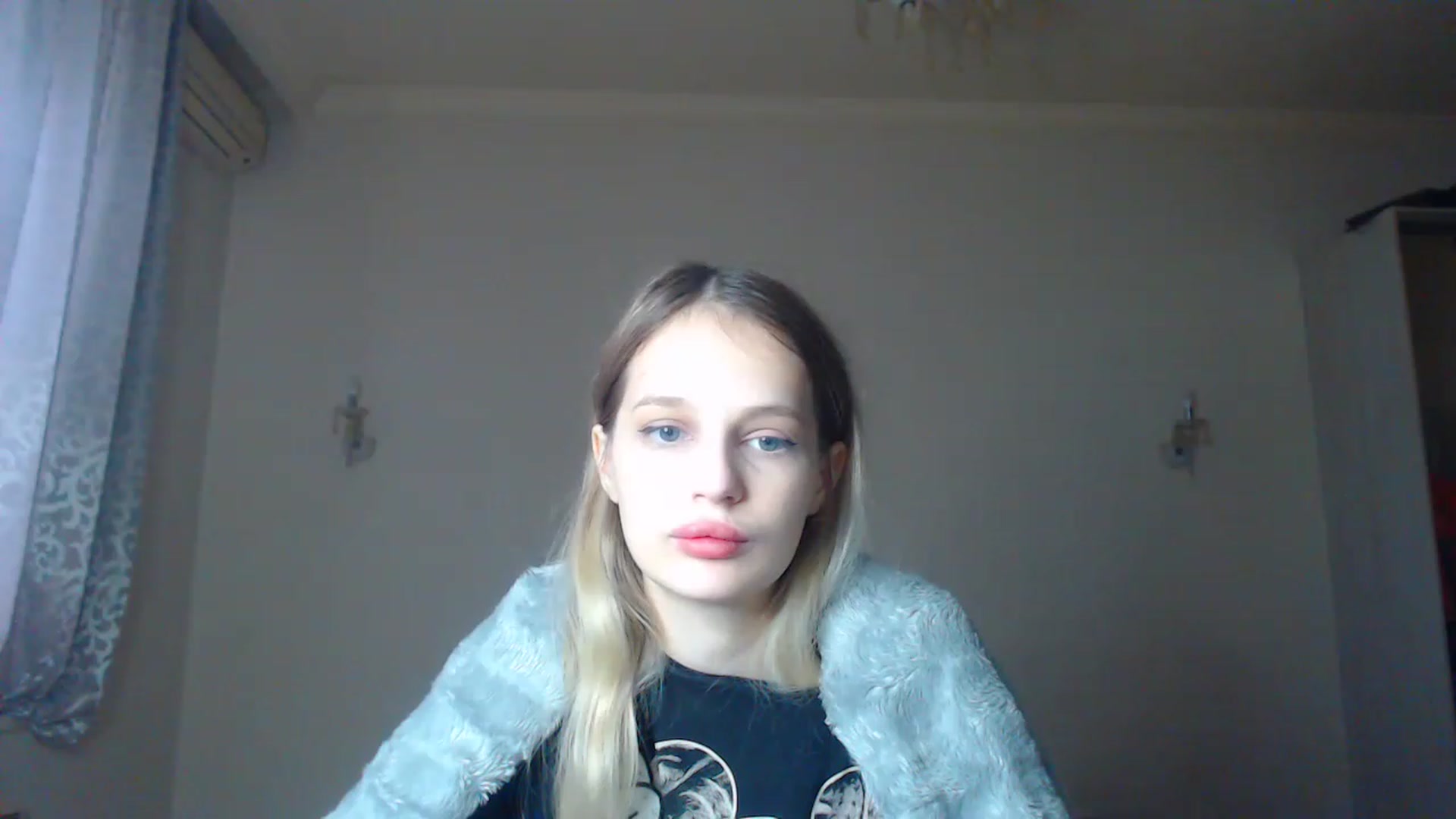 Gallery image thumbnail from Lola_vi's myfreecams stream on, 01/07/2023, 12:10 image 15 of 20