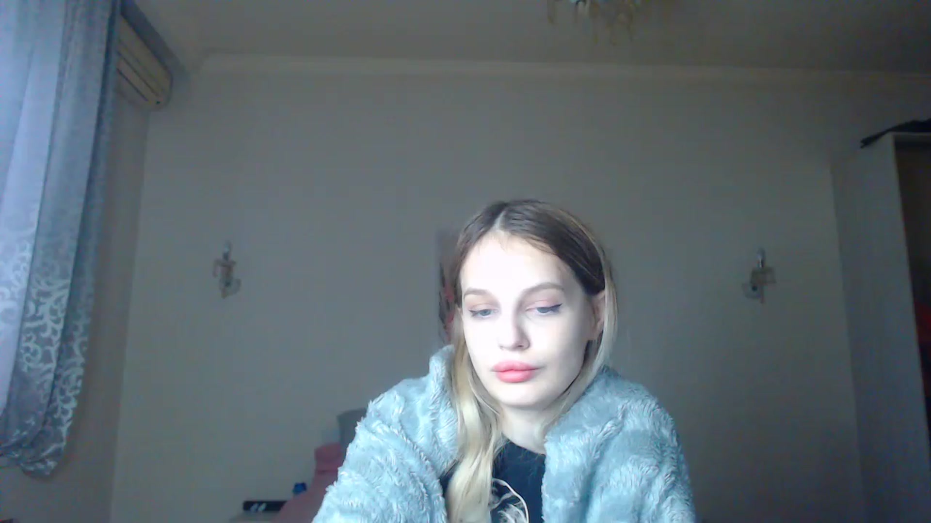 Gallery image thumbnail from Lola_vi's myfreecams stream on, 01/07/2023, 12:10 image 18 of 20