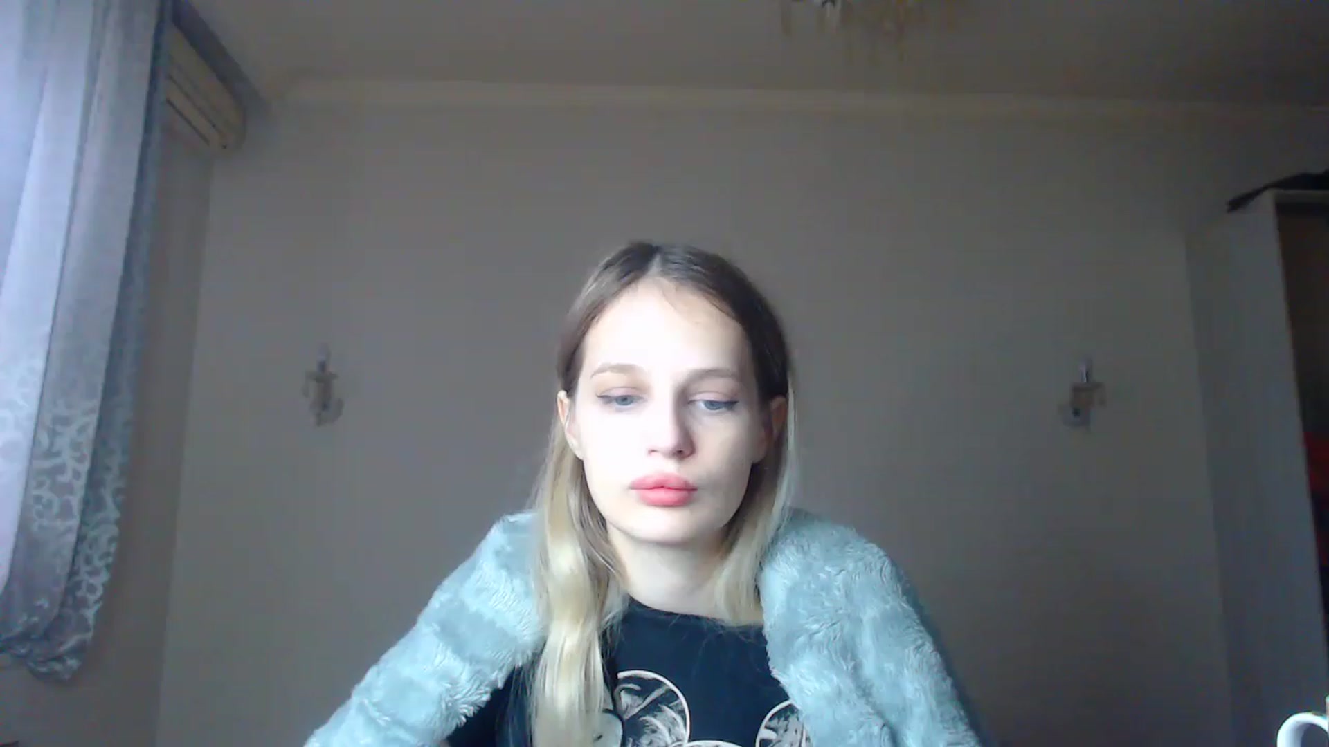 Gallery image thumbnail from Lola_vi's myfreecams stream on, 01/07/2023, 12:10 image 12 of 20