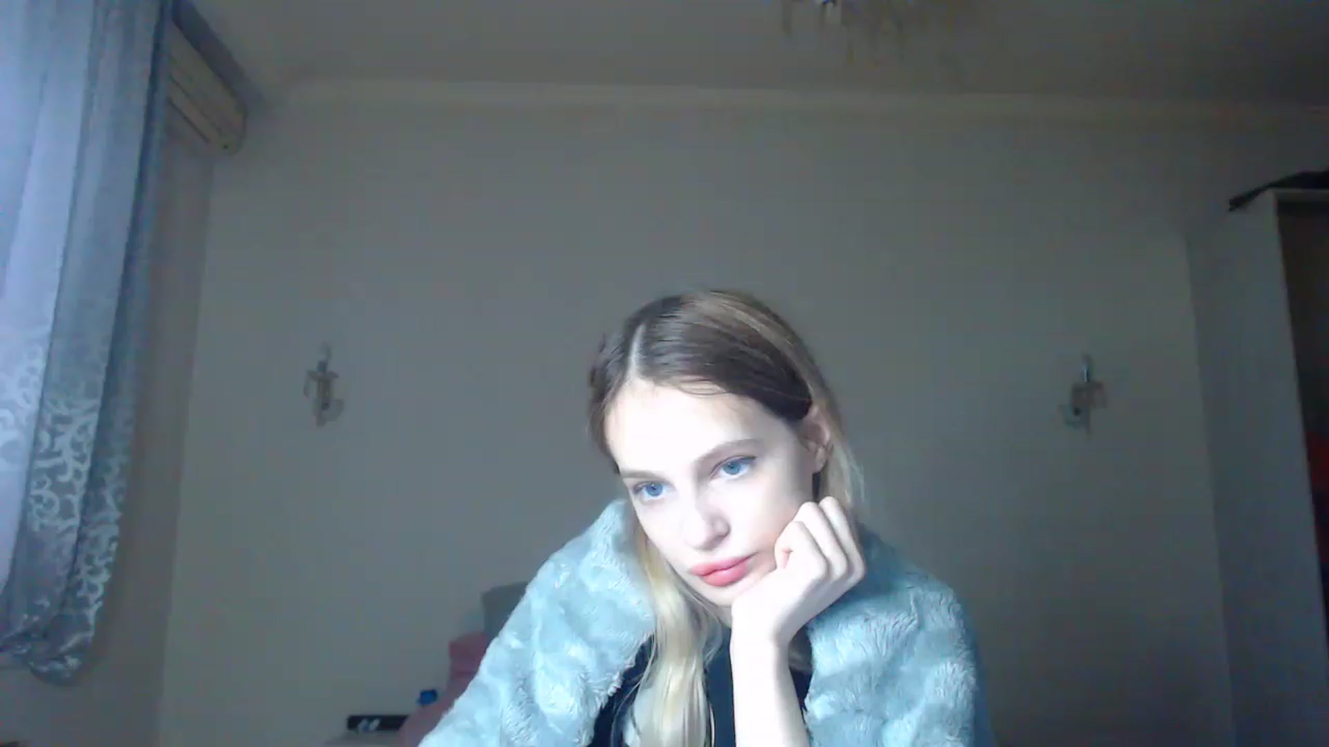 Gallery image thumbnail from Lola_vi's myfreecams stream on, 01/07/2023, 12:10 image 19 of 20