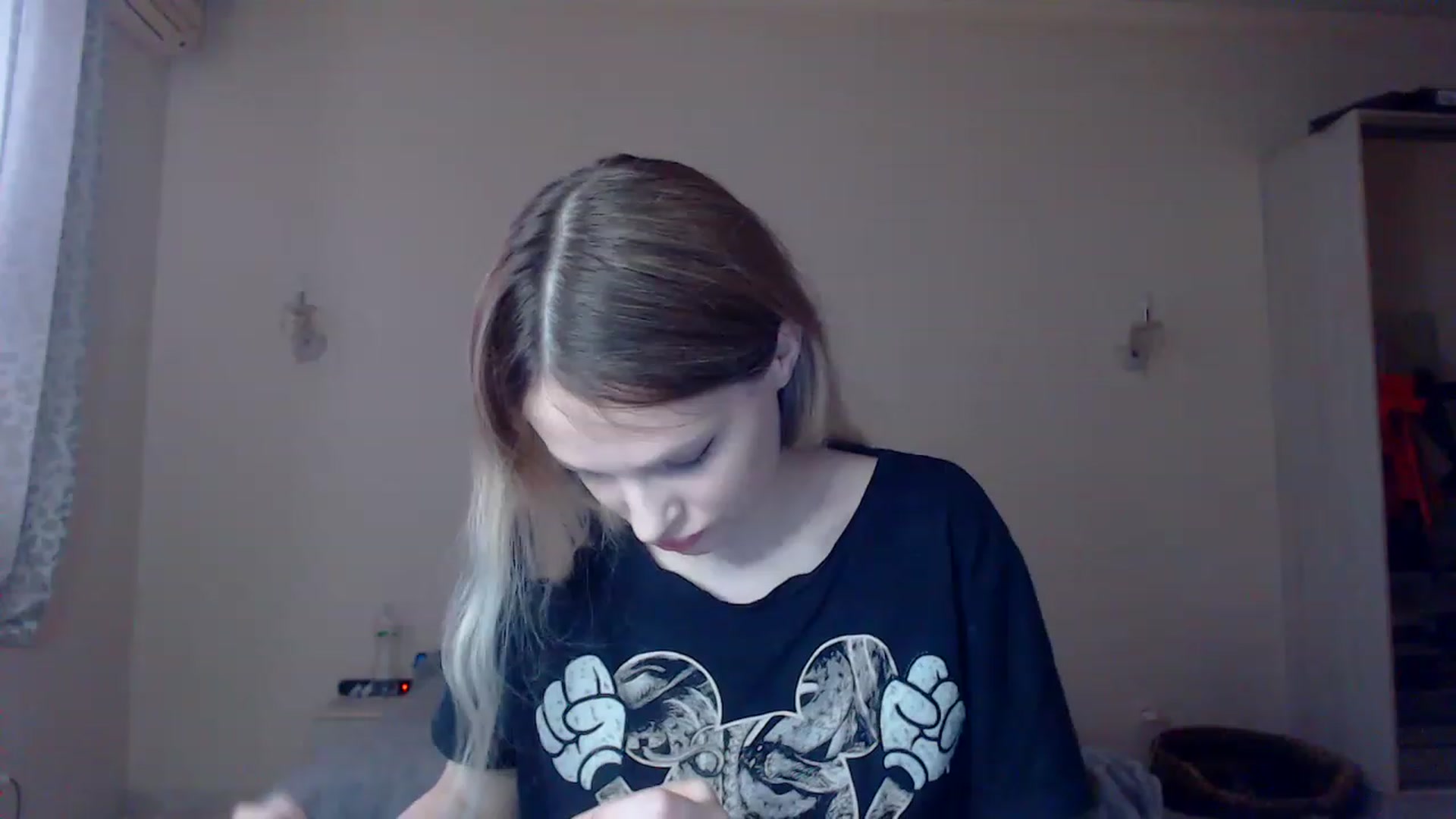 Gallery image thumbnail from Lola_vi's myfreecams stream on, 01/08/2023, 12:03 image 4 of 20