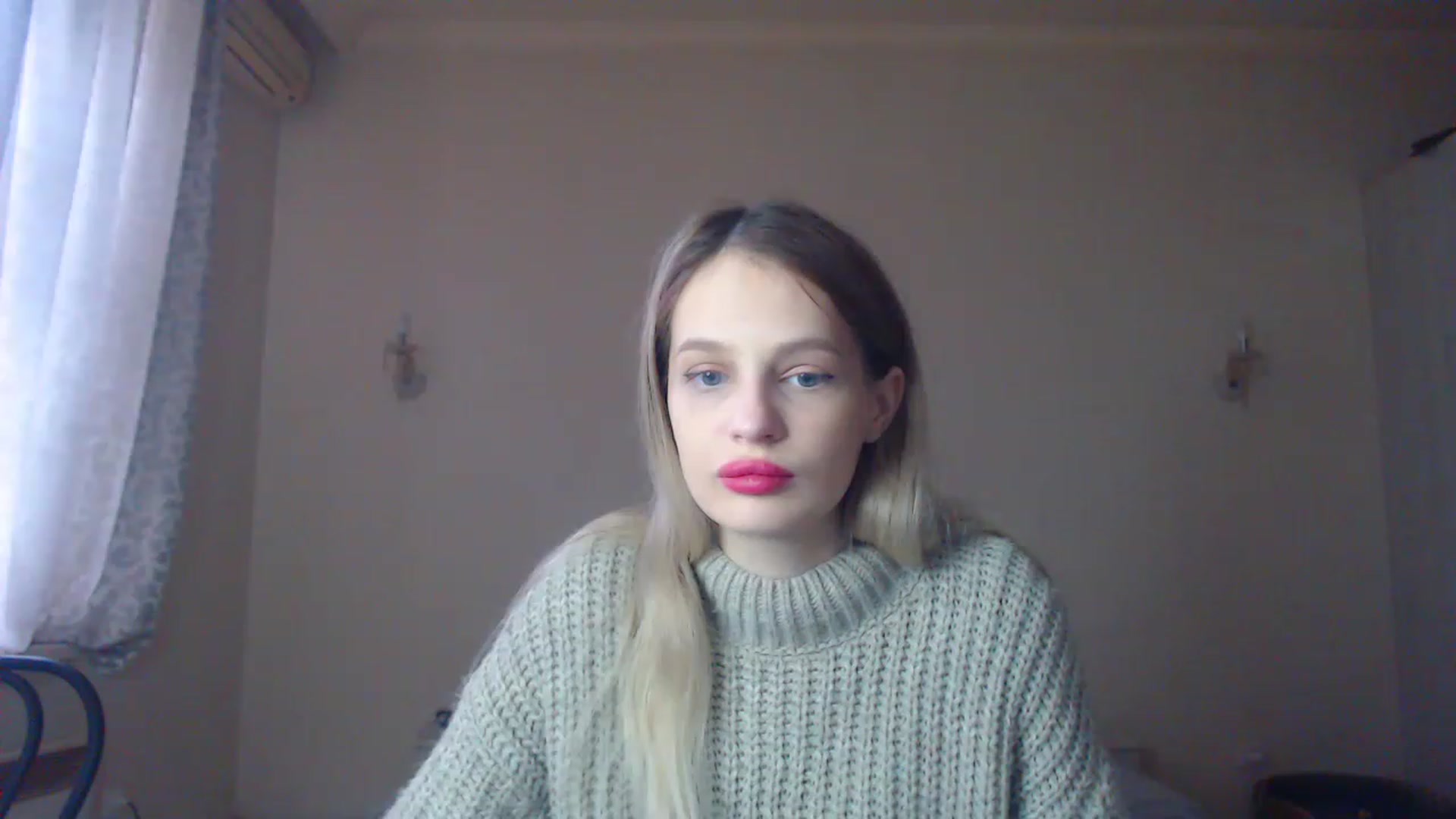 Gallery image thumbnail from Lola_vi's myfreecams stream on, 01/15/2023, 12:14 image 3 of 20