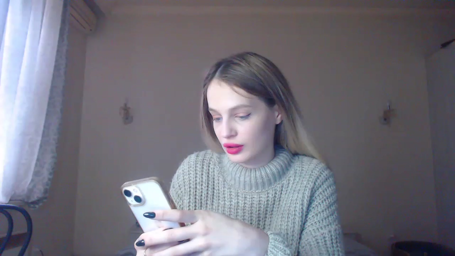 Gallery image thumbnail from Lola_vi's myfreecams stream on, 01/15/2023, 12:14 image 14 of 20