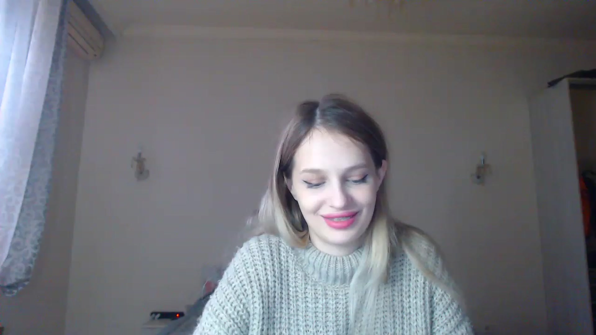 Gallery image thumbnail from Lola_vi's myfreecams stream on, 01/16/2023, 12:33 image 7 of 20