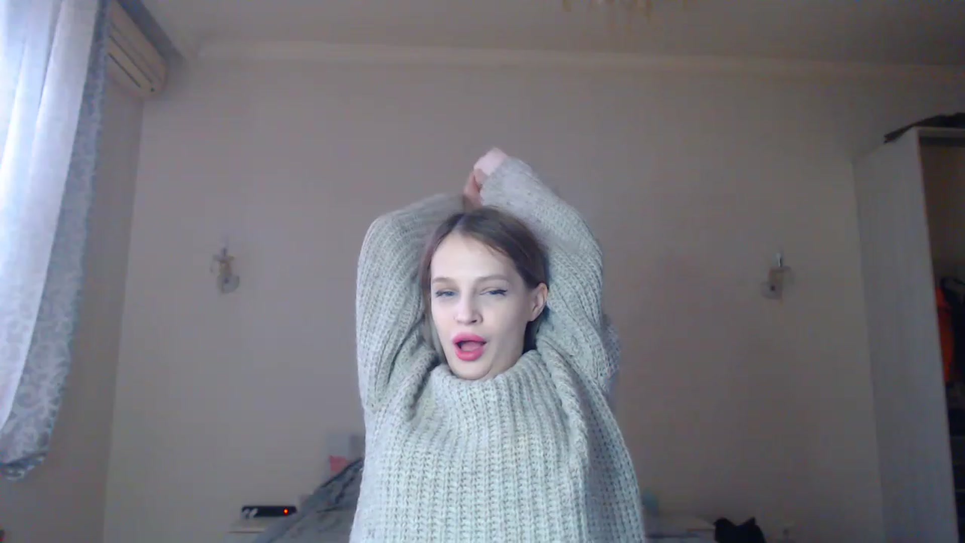 Gallery image thumbnail from Lola_vi's myfreecams stream on, 01/16/2023, 12:33 image 8 of 20